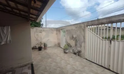 Casa Para Vender com 3 quartos 1 suíte no bairro Aruana em Aracaju
