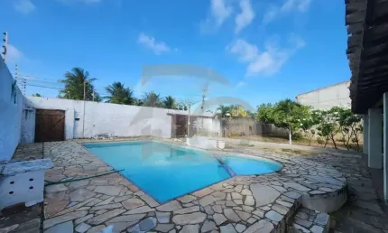 Casa Para Vender com 5 quartos 2 suítes no bairro São José dos Náufragos em Aracaju