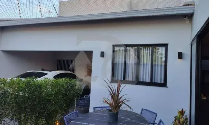 Casa Para Vender com 3 quartos 3 suítes no bairro Aeroporto em Aracaju