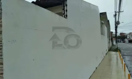 Casa Para Vender com 3 quartos 3 suítes no bairro Farolândia em Aracaju