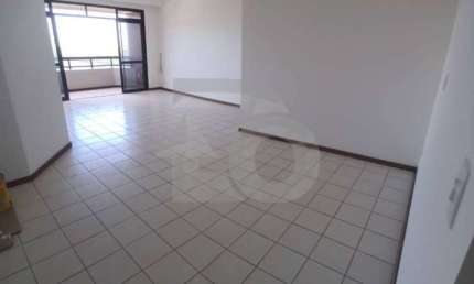 Apartamento Para Vender com 4 quartos 2 suítes no bairro Farolândia em Aracaju