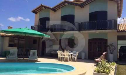 Casa Para Vender com 3 quartos 2 suíte no bairro Farolândia em Aracaju