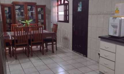 Sobrado 3 Quartos 1 Suíte no Jardim Las Vegas - Santo André