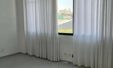 Sala Comercial 27m² com Banheiro e Copa no Centro - São Bernardo do Campo