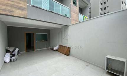Casa com 2 quartos à venda na Rua Anhaia, Vila Curuçá, Santo André