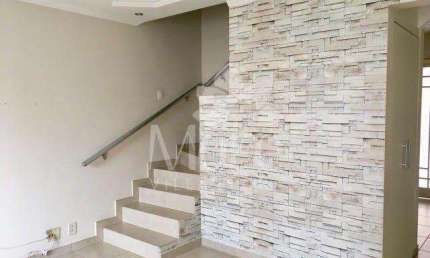 LOCAÇÃO de Casa Modelo Carolina, 2 Quartos Planejados sendo, Cozinha Planejada no Condomínio Villa Flora, Sumaré/SP