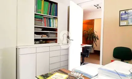 Sala comercial à venda no Centro, São Leopoldo  por R$ 220.000