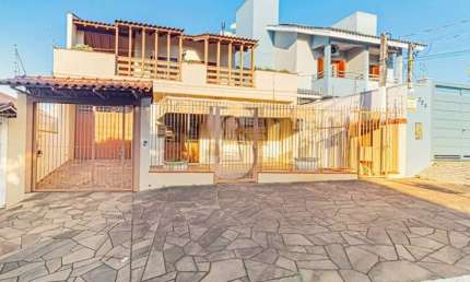 Casa com 4 quartos à venda no Cristo Rei, São Leopoldo  por R$ 890.000