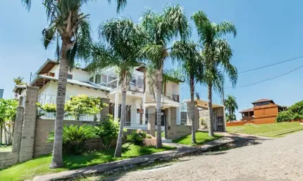 Casa com 3 quartos à venda no Cristo Rei, São Leopoldo  por R$ 1.484.000