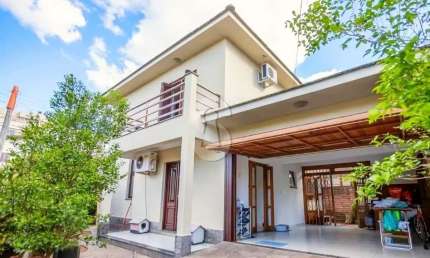 Casa com 4 quartos à venda no Cristo Rei, São Leopoldo  por R$ 697.000