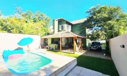 Casa com 3 quartos à venda no Feitoria, São Leopoldo  por R$ 650.000