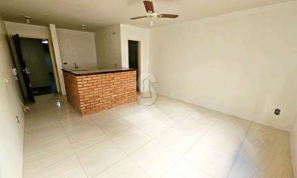 Kitnet / Stúdio à venda no Centro, São Leopoldo  por R$ 90.000