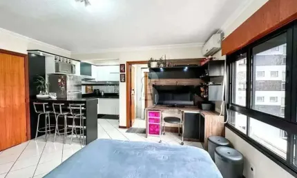 Kitnet / Stúdio à venda no Centro, São Leopoldo  por R$ 180.000
