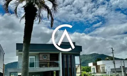 Exclusividade e Conforto: Casa de Alto Padrão no Rio Vermelho, Florianópolis
