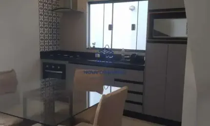 Excelente sobrado no jd santa júlia com 2 suítes/2 vagas