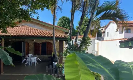 Casas 3 e 4 Quartos para Venda em Lauro de Freitas / BA no bairro Centro