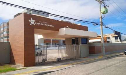 Apartamento de 2 quartos na Praia do Flamengo, Salvador-BA, com suíte, sala, 2 banheiros e 2 vagas de garagem!