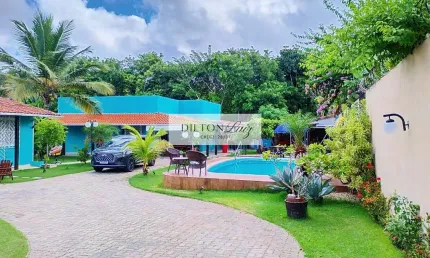 Aluguel de Casa em Condomínio de Luxo em Camaçari-BA - Parque Real Serra Verde: 2 Quartos, 1 Sala, 1 Banheiro, 2 Vagas, 65m².