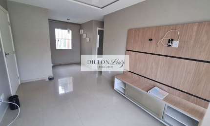Apartamento à venda em Lauro de Freitas-BA, Buraquinho: 2 quartos, 1 suíte, 1 sala, 2 banheiros, 2 vagas de garagem - 82,00 m².