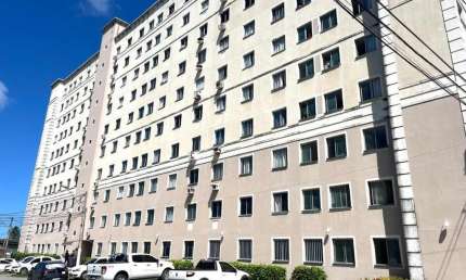 Apartamento para Venda em Lauro de Freitas / BA no bairro Recreio Ipitanga