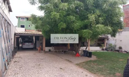 Casa com 4 quartos à venda na Rua Milena Ramone Alencar Ramos, 405, Ipitanga, Lauro de Freitas por R$ 750.000