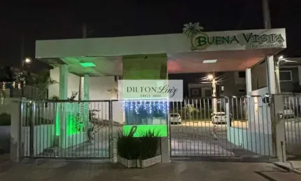 Casa em condomínio fechado com 3 quartos à venda na Rua Doutor Gerino de Souza Filho, 4569, Caixa D'Água, Lauro de Freitas por R$ 780.000
