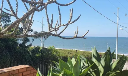 Casa para venda em balneário piçarras, itacolomi, 5 dormitórios, 2 suítes, 3 banheiros, 5 vagas