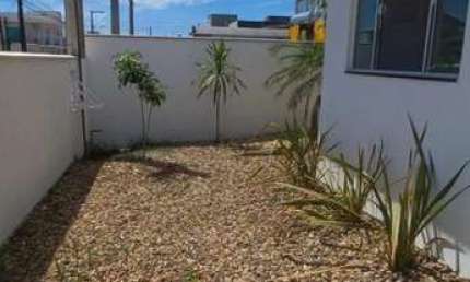 Casa para Venda em Balneário Piçarras, ITACOLOMI, 2 dormitórios, 1 suíte, 2 banheiros, 2 vagas