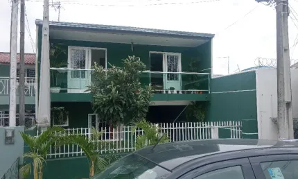 Lindo sobrado de 4 dormitorios r$ 465.000, pinheirinho - curitiba - pr.