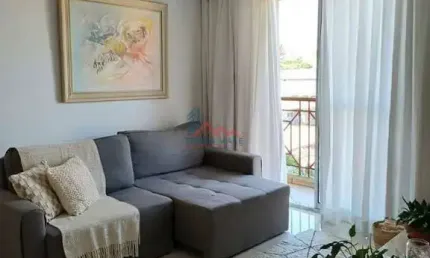 Apartamento á venda com 2 dormitórios no Condomínio Vila Mazzei