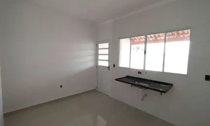 Casa geminada à venda em Sorocaba, Jardim Itália, com 2 quartos, 70m²