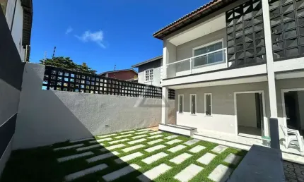 Casa em Condomínio para Venda em Lauro de Freitas, Ipitanga, 3 dormitórios, 3 suítes, 3 banheiros, 1 vaga