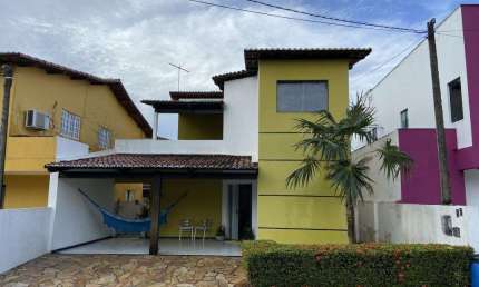 Casa Duplex à venda em condomínio fechado no centro de Parnamirim/RN