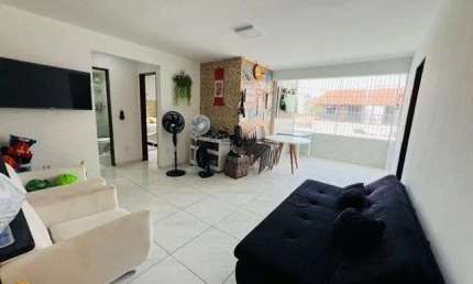 Espaçoso apartamento de 03 quartos para venda na Praia de Camboinha, Cabedelo/PB