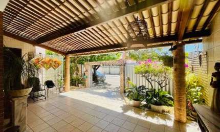 Casa à venda com 3 quartos, 248m², em Ponta Negra, Natal/RN