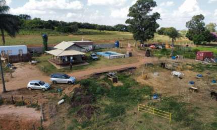 Sítio para Venda em Cosmópolis, Área Rural de Cosmópolis, 2 dormitórios, 2 suítes, 4 banheiros