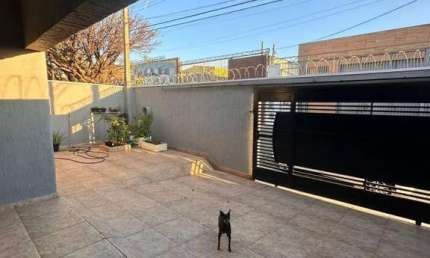 Casa para Venda em Campinas, Chácara São José, 2 dormitórios, 2 suítes, 3 banheiros, 4 vagas