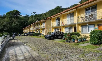 Casa com 3 dormitórios à venda, 95 m² por R$ 780.000,00 - Cascata dos Amores - Teresópolis/RJ
