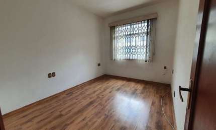 Apartamento com 2 dormitórios à venda, 65 m² por R$ 285.000,00 - Várzea - Teresópolis/RJ