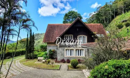 Casa com 12.500m² de terreno 3 dormitórios à venda, 500 m² por R$ 2.250.000 - Iucas - Teresópolis/RJ