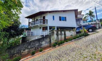 Casa com 3 dormitórios à venda, 105 m² por R$ 595.000,00 - Tijuca - Teresópolis/RJ