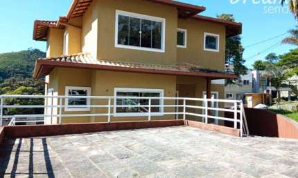 Casa com 4 dormitórios à venda, 160 m² por R$ 990.000,00 - Vargem Grande - Teresópolis/RJ