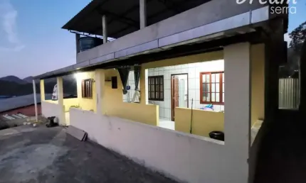 Casa com 3 dormitórios à venda, 114 m² por R$ 325.000,00 - Fazendinha - Teresópolis/RJ