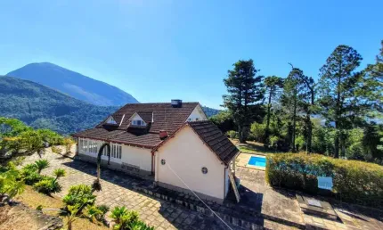 Casa com 4 dormitórios à venda, 255 m² por r$ 1.290.000,00 - fazenda alpina - teresópolis/rj