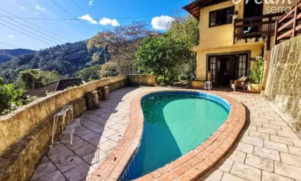 Casa com 2 dormitórios à venda, 260 m² por r$ 405.000,00 - colônia alpina - teresópolis/rj