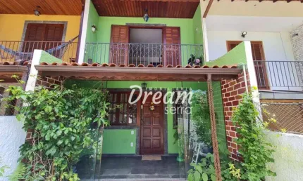 Casa com 2 dormitórios à venda, 77 m² por R$ 390.000,00 - Vale Feliz - Teresópolis/RJ