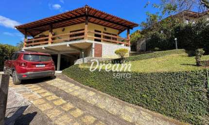 Casa com 3 dormitórios à venda, 265 m² por R$ 870.000,00 - Vargem Grande - Teresópolis/RJ