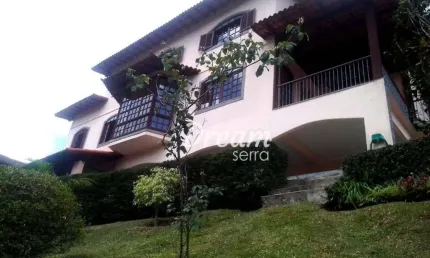 Casa com 4 dormitórios à venda, 235 m² por R$ 930.000,00 - Quinta da Barra - Teresópolis/RJ