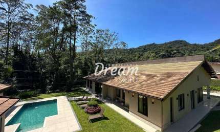 Casa com 4 dormitórios à venda, 497 m² por R$ 4.980.000,00 - Comary - Teresópolis/RJ
