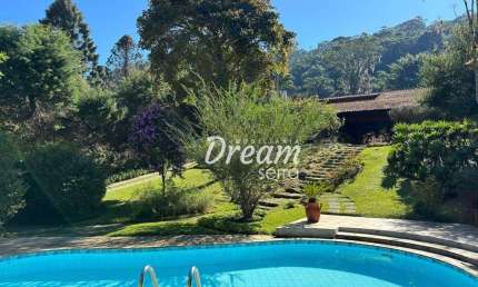 Casa com 5 dormitórios à venda, 350 m² por R$ 1.580.000,00 - Albuquerque - Teresópolis/RJ